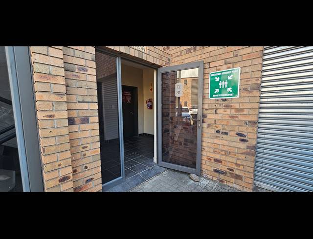 170M² WAREHOUSE TO LET IN NELSPRUIT CENTRAL